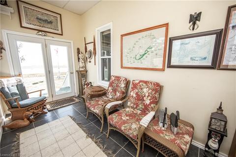 6359 Talbot Trail, Merlin, ON, N0P1W0 | Card Image