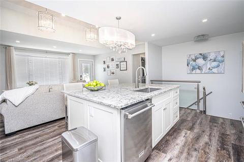 20940 Hickory Rd, Wheatley, ON, N0P2P0 | Card Image