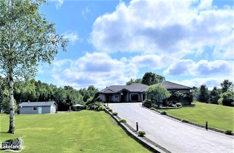 47 Gleneden Crt, Garson, ON, P3L1L6 | Card Image