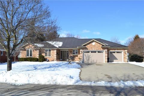 56 Peter St, St Clements, ON, N0B2M0 | Card Image