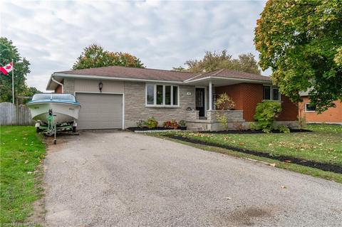 21 Peter St, St Clements, ON, N0B2M0 | Card Image