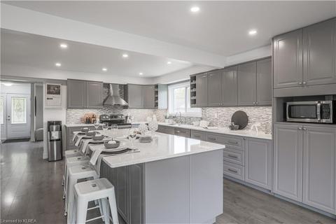 2319 Elm Tree Rd, Cambray, ON, K0M1E0 | Card Image