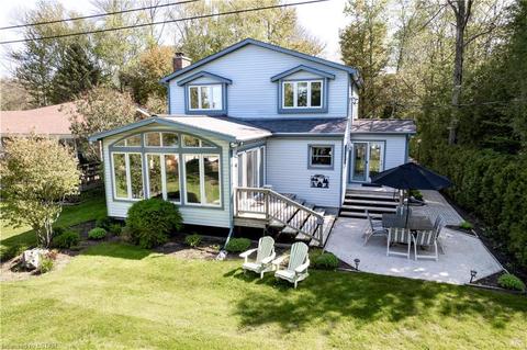 163 Huron Rd, Huron Kinloss, ON, N0G2R0 | Card Image
