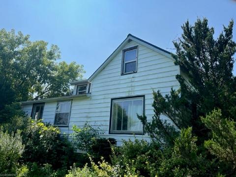 {{alt}} | Card Image